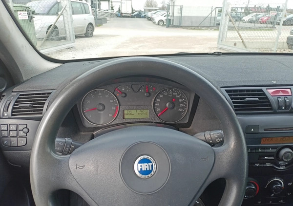 Fiat Stilo cena 3900 przebieg: 158000, rok produkcji 2003 z Warszawa małe 79